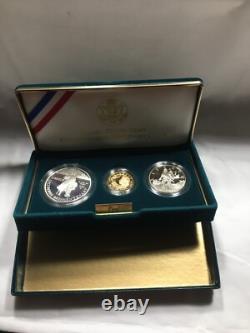 1992 3pc Columbus Gold & Silver Proof Commemorative Set withOGP. 2457oz AGW