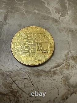 Physical Bitcoin Commemorative Coin Gold Color Collection Collectible NEW