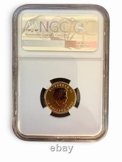 Royal Canadian Mint 2014 Arctic Fox $10 1/4 oz Gold. 9999 NGC MS69 8861152-007