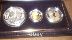 2013 W $5G, P S$1, & S Clad 50C US Mint 5-Star Generals Comm. 3-coin Proof Set <br/>
<br/>2013 W $5G, P S$1, & S Clad 50C US Mint 5-Star Generals Commémorative 3-coin Proof Set