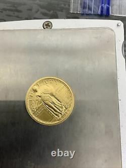 2016 Standing Liberty Gold Quarter 1/4 Oz 24k Ua Gold Us Pièce États-unis