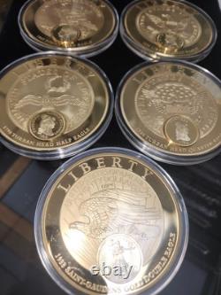 CINQ (5) Pièces Commémoratives Colossales de Grande Taille avec 4 Certificats d'Authenticité en Cu recouvertes de 24k or