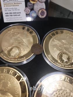 CINQ (5) Pièces Commémoratives Colossales de Grande Taille avec 4 Certificats d'Authenticité en Cu recouvertes de 24k or