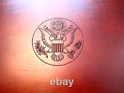 Ensemble commémoratif de 32 pièces en or et en argent des Jeux Olympiques d'Atlanta 1995-1996, avec boîte en bois et clé.