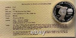 Ensemble commémoratif de 3 pièces des Jeux Olympiques de la Monnaie des États-Unis de Los Angeles 1984 avec preuve en or de 48 oz et 2 preuves en argent.