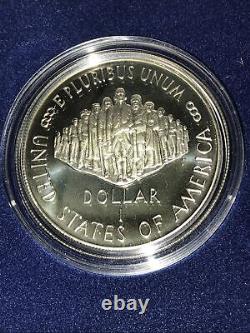 Ensemble commémoratif de 4 pièces de monnaie de la Constitution américaine de 1987, comprenant 2 pièces en or et 2 en argent avec certificat d'authenticité