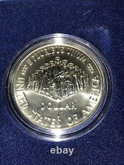 Ensemble commémoratif de 4 pièces de monnaie de la Constitution américaine de 1987, comprenant 2 pièces en or et 2 en argent avec certificat d'authenticité