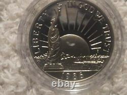 Ensemble de pièces Liberty des États-Unis de 1986 - Pièce en or de 5 $, pièce en argent de 1 $ et pièce en argent de 0,5 $ avec certificat d'authenticité et boîte
