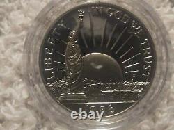 Ensemble de pièces Liberty des États-Unis de 1986 - Pièce en or de 5 $, pièce en argent de 1 $ et pièce en argent de 0,5 $ avec certificat d'authenticité et boîte