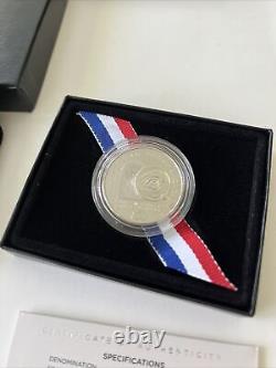 Ensemble de pièces de preuve en or et en argent de la US Mint 2021 pour les forces de l'ordre nationales avec boîte et certificat d'authenticité