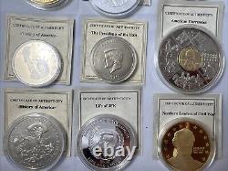 Lot mixte commémoratif de 12 pièces de la Monnaie américaine