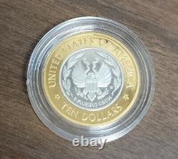 Pièce commémorative bimétallique en or et platine de 10 $ de la bibliothèque du Congrès de 2000.