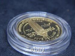 Pièce d'or commémorative du 5 dollars pour le bicentenaire de la Constitution des États-Unis en 1987.