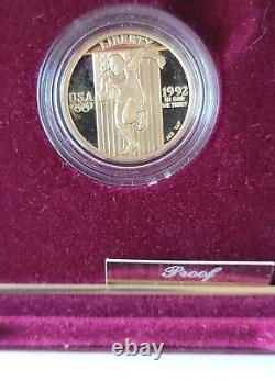Pièce d'or de 5 dollars des Jeux Olympiques de 1992 de la Monnaie américaine dans une boîte