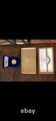 Pièce en or commémorative de 10 $ de 1984 pour les Jeux Olympiques de Los Angeles