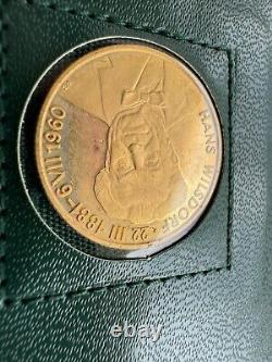 ROLEX, HANS WILSDORF PIECE Monnaie fine, pièce commémorative en or jaune 22K, montée dans un