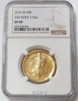 Translate this title in French: 2016 W OR WALKING LIBERTY EN OR 50C ANNIVERSAIRE DU CENTENAIRE 1/2oz PIÈCE WLH NGC SP 69